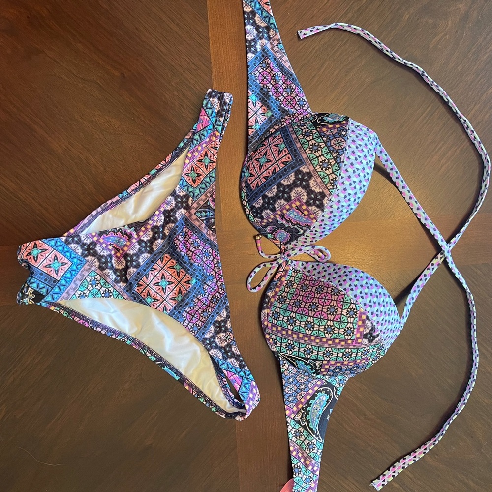 Victoria’s Secret Bikini